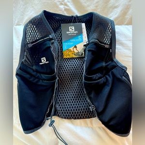 Salomon women’s active skin 8 running vest - worn one time